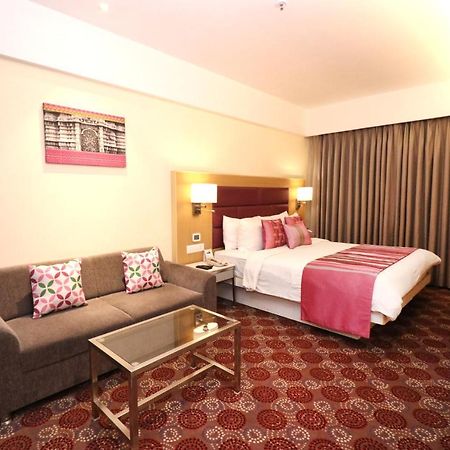 Fortune Park Galaxy, Vapi - Member Itc Hotels' Group Dış mekan fotoğraf