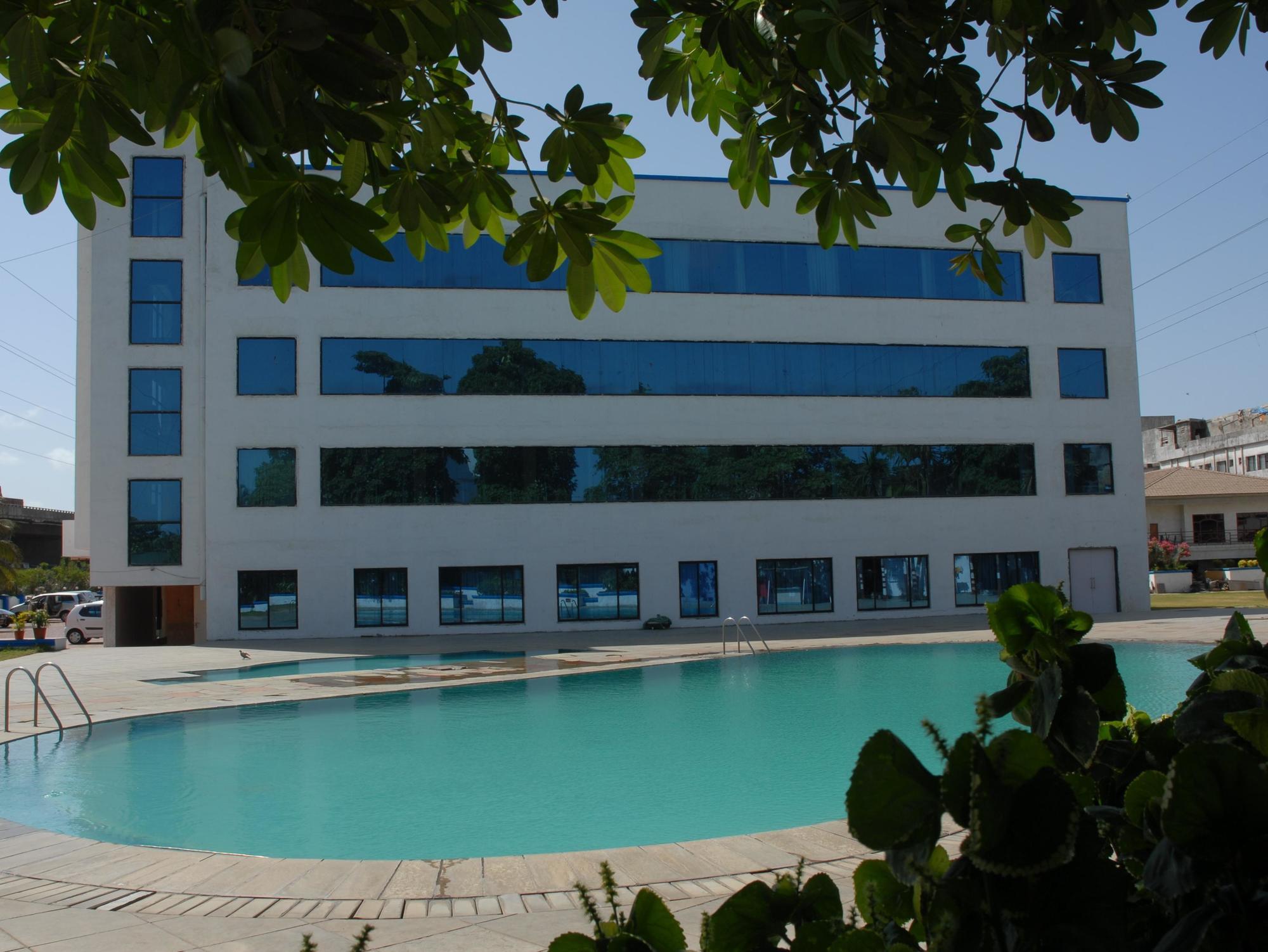 Fortune Park Galaxy, Vapi - Member Itc Hotels' Group Dış mekan fotoğraf